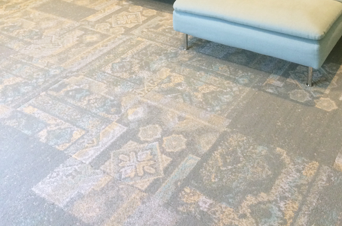 trolebús Soledad Clip mariposa Minimalist Flooring: Carpet Tiles
