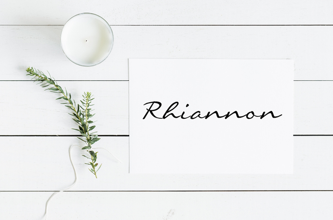 Real Life Minimalists: Rhiannon