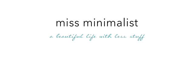 miss minimalist logo